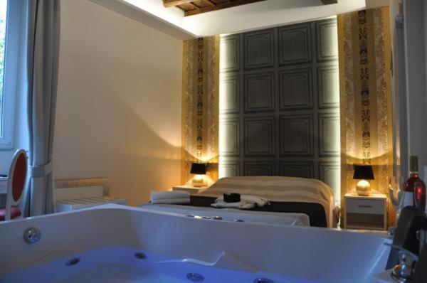 King Room Spa Bath,1012854169:JPEG